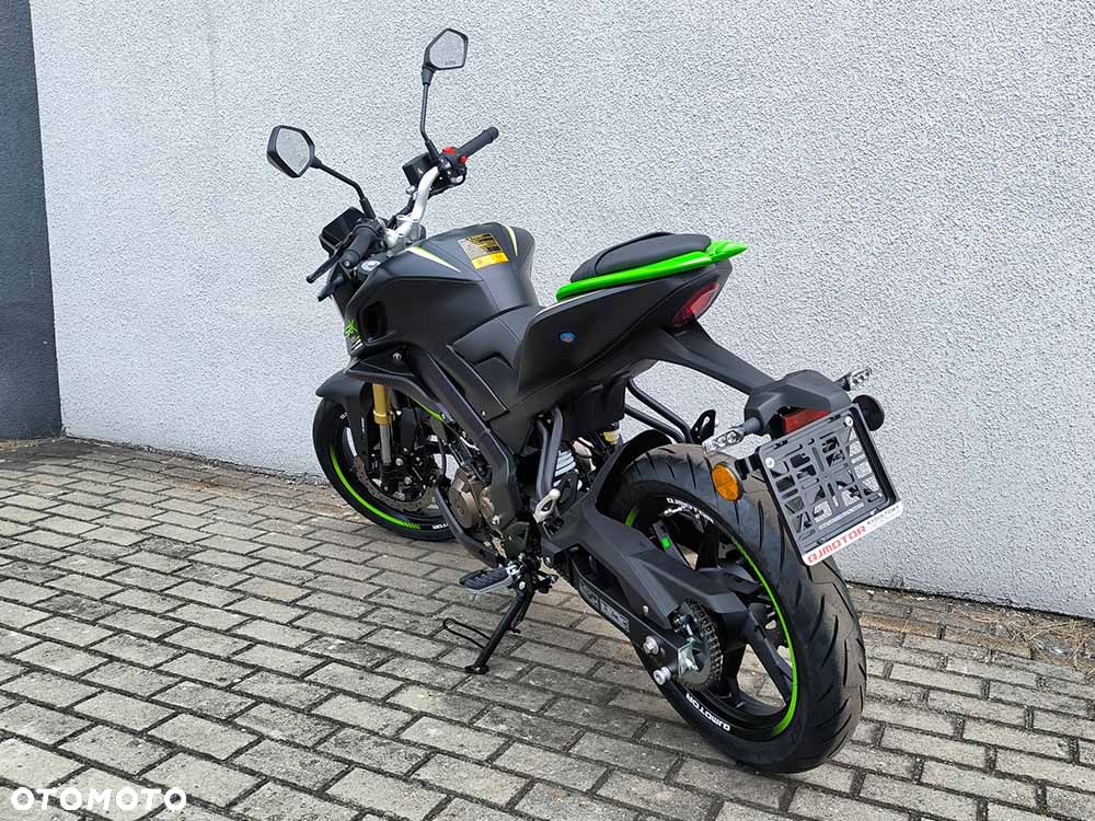 QJMOTOR SRK 125S - 21