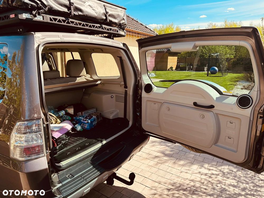Mitsubishi Pajero 3.2 DID Elegance - 10