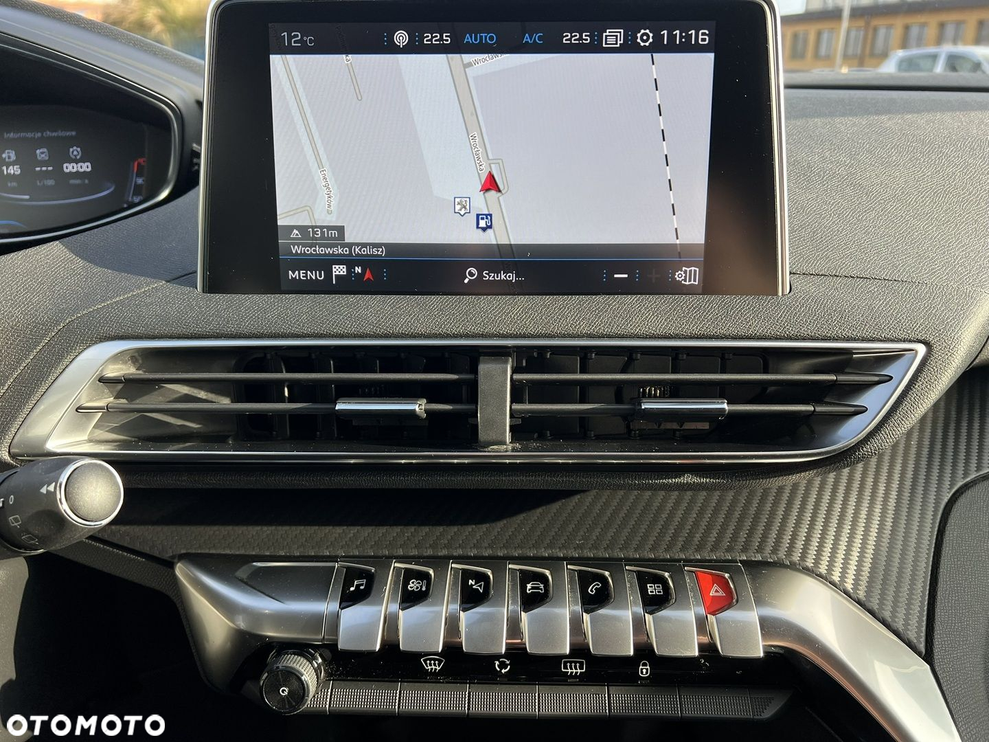 Peugeot 3008 - 18