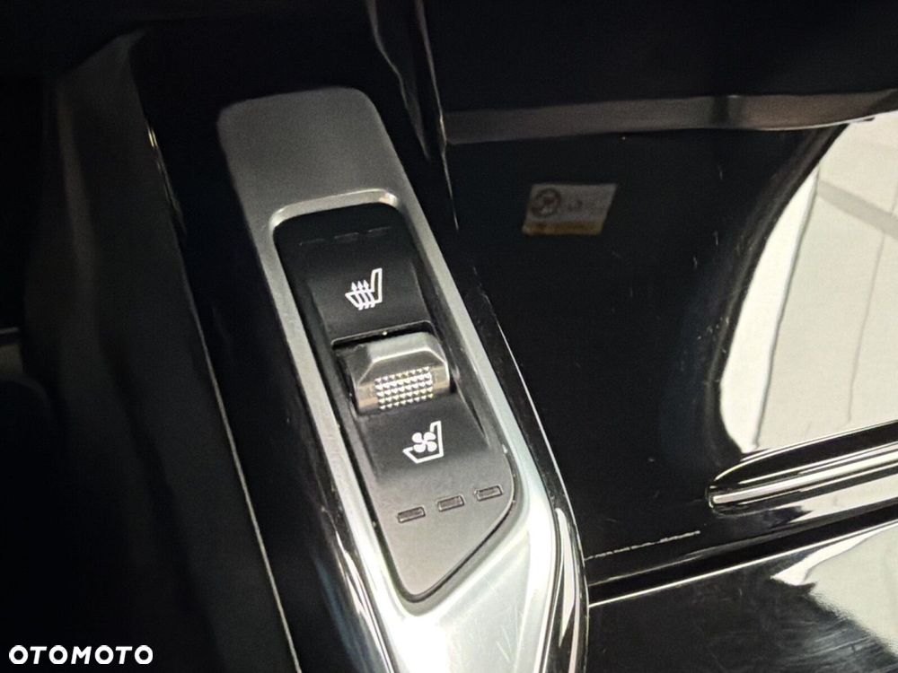 Kia Sorento - 32