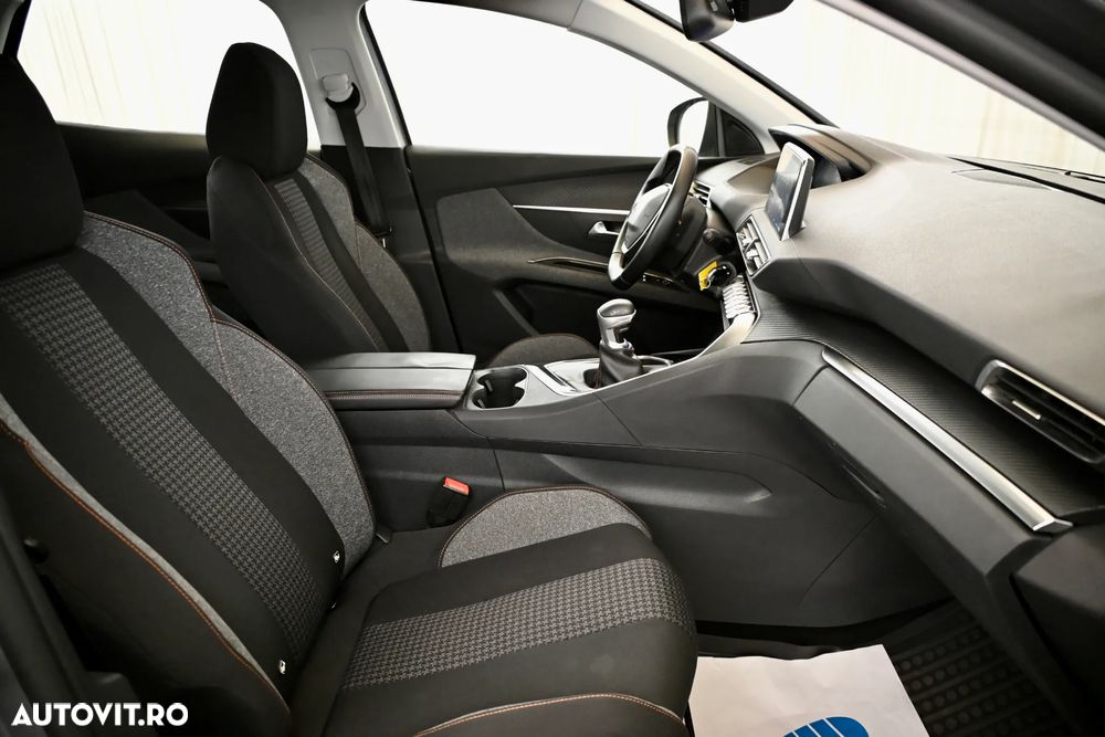 Peugeot 3008 BlueHDi 150 Stop & Start Active Business-Paket - 24