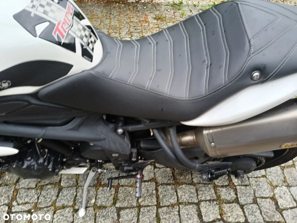 Triumph Speed Triple - 9