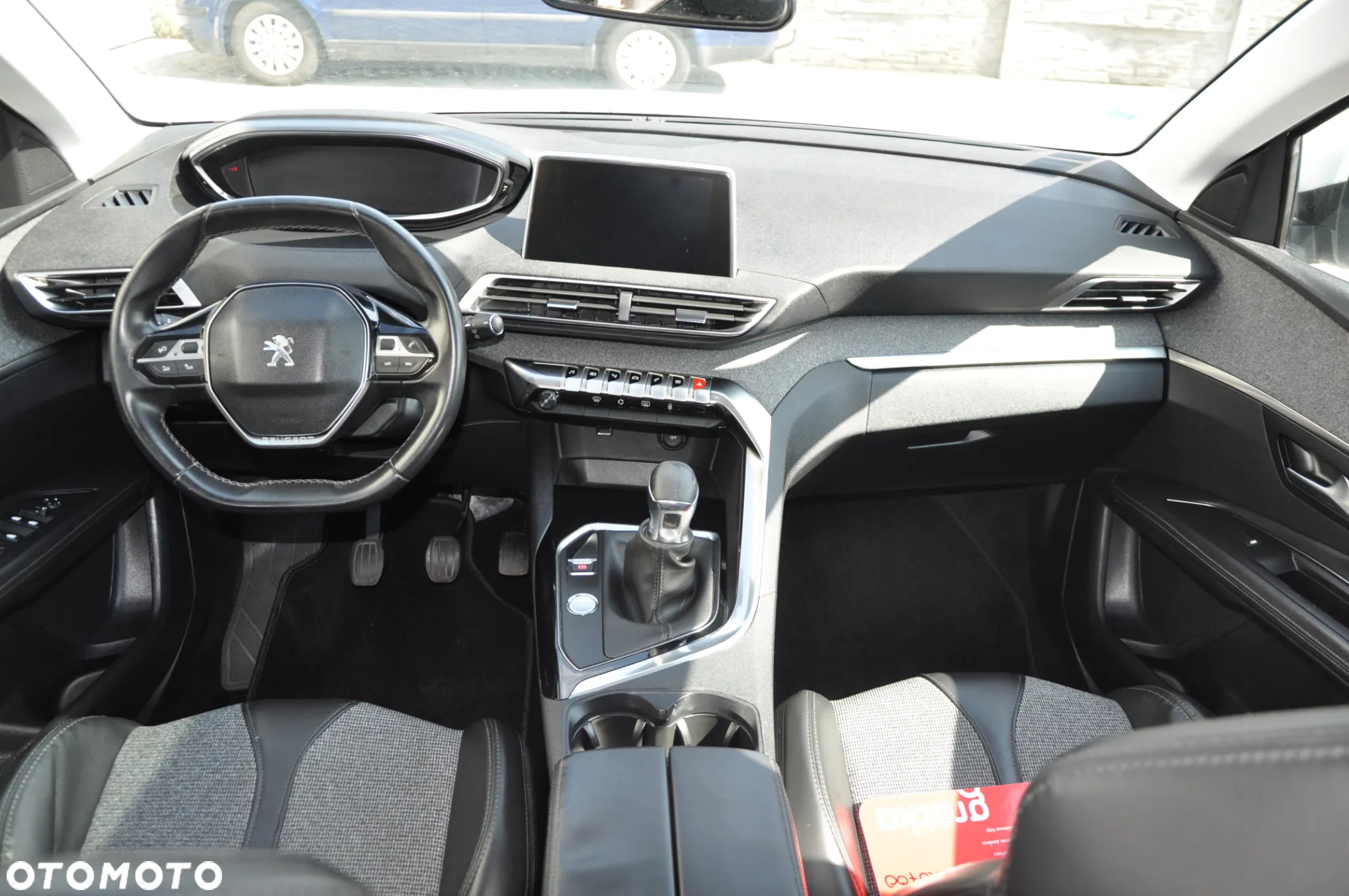Peugeot 3008 1.5 BlueHDi Allure S&S - 17