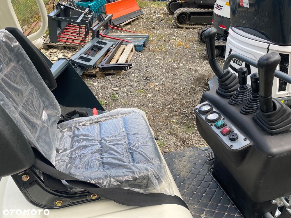 Inny Mini koparka XTM X09S bez kabiny - 12