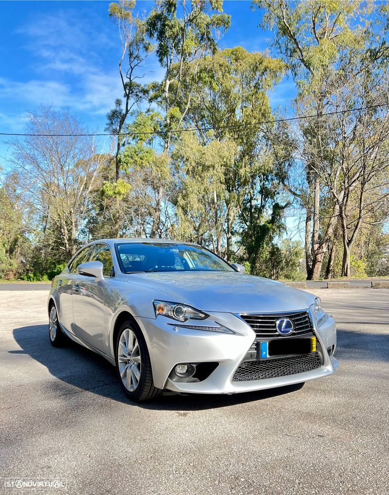 Lexus IS 300H Executive+ - 1
