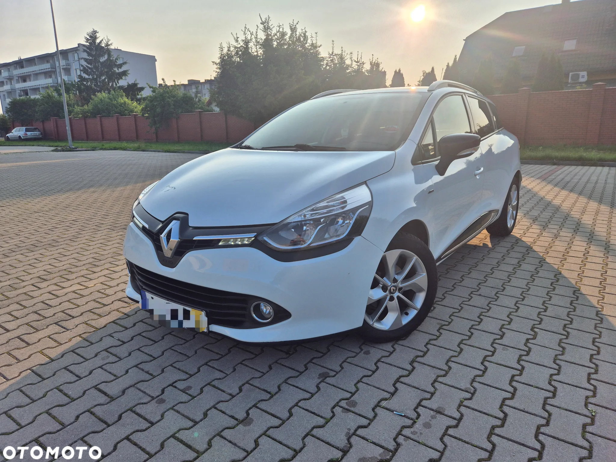 Renault Clio 0.9 TCe Limited - 22
