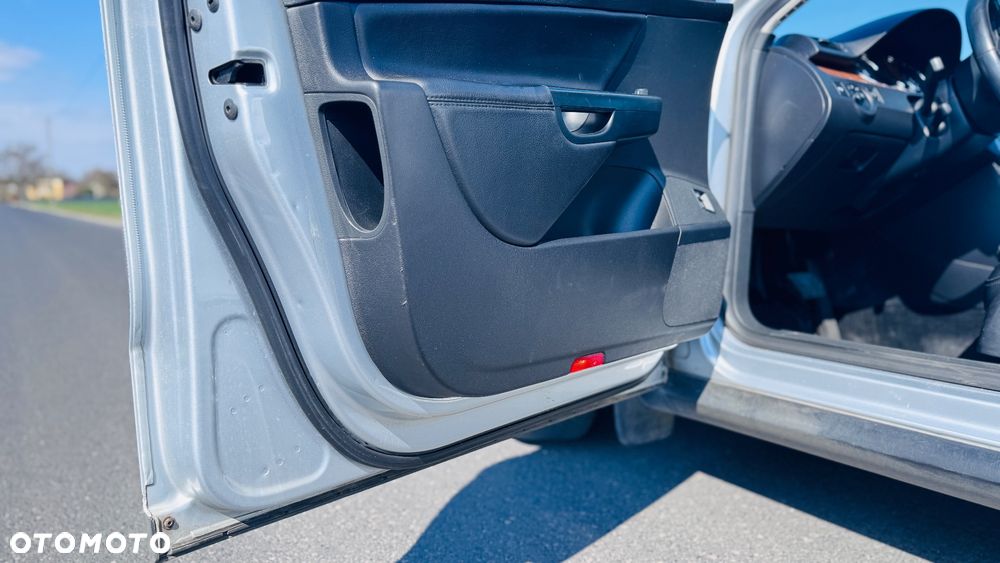 Volkswagen Passat - 22