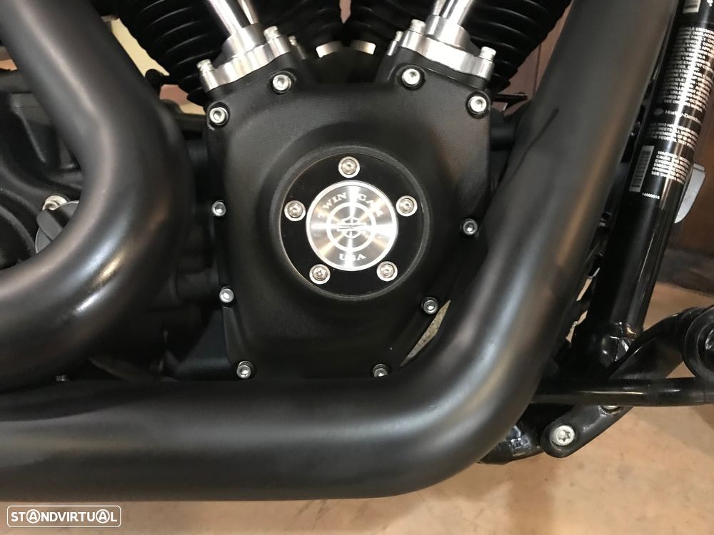 Harley-Davidson Dyna Street Bob FXDB - 12