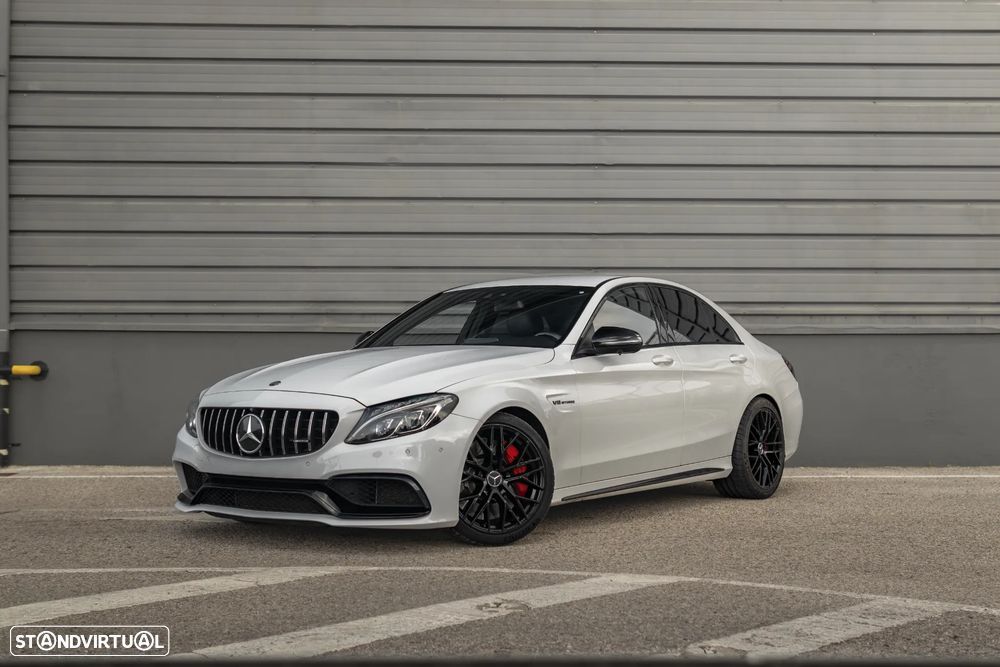 Mercedes-Benz C 63 AMG - 2