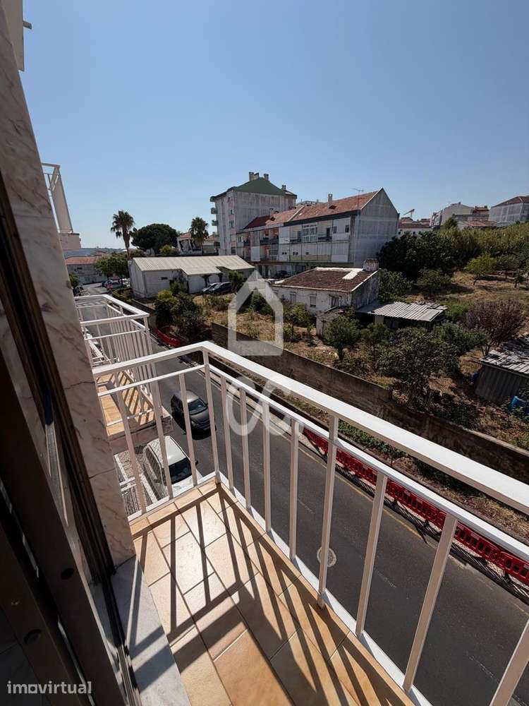 Viva no Centro de Loures – T2 com Varandas e Garagem - Grande imagem: 5/20