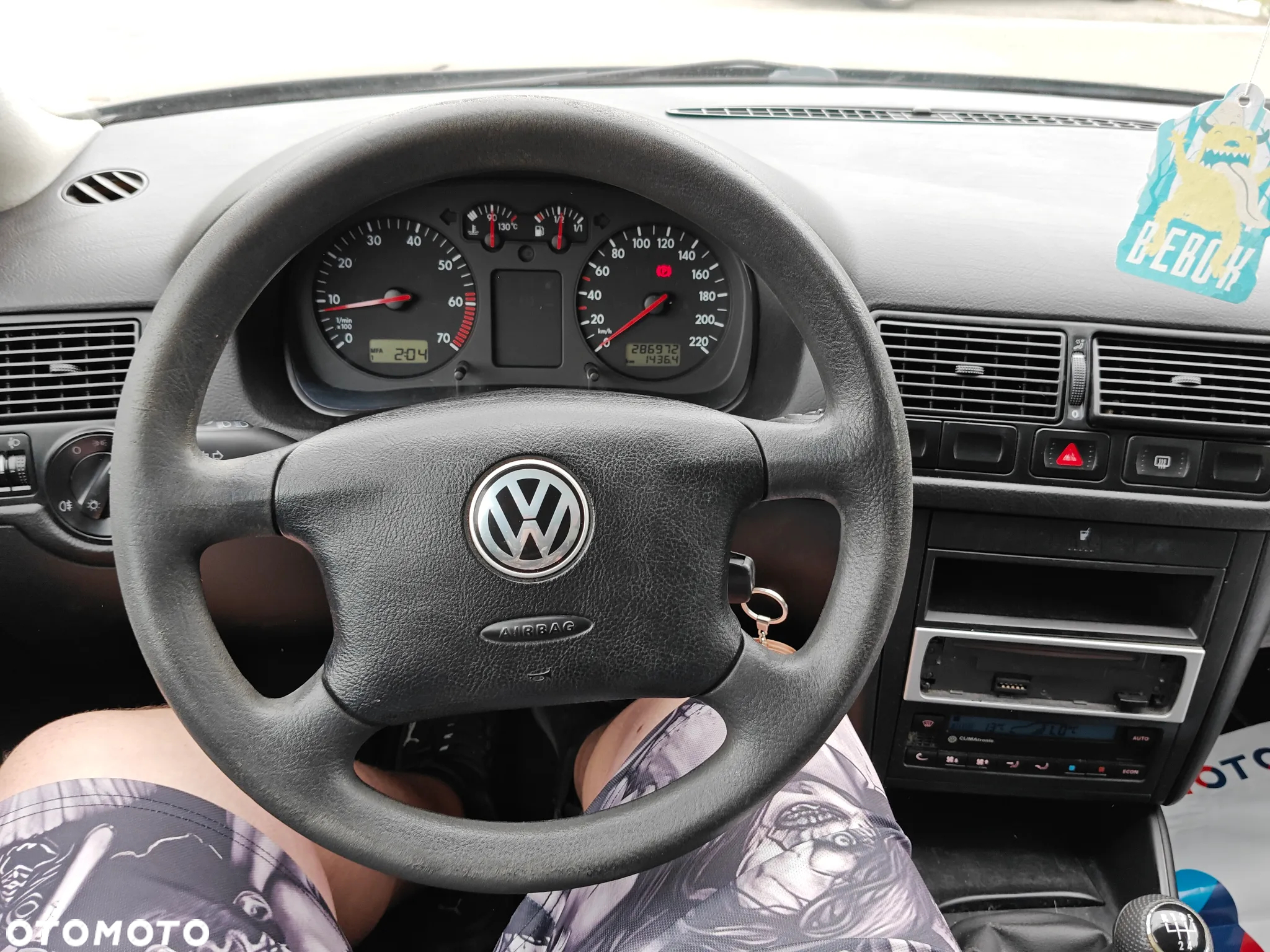 Volkswagen Golf IV 1.4 Comfortline - 24