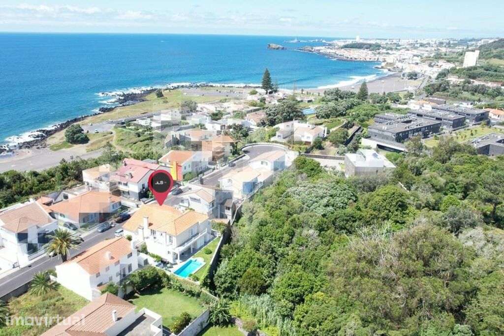 Moradia T4 + Apartamento T4 - Praia do Pópulo Ilha de São Miguel - Grande imagem: 3/50
