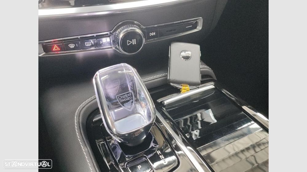 Volvo V60 2.0 T6 AWD TE Plus Dark - 22