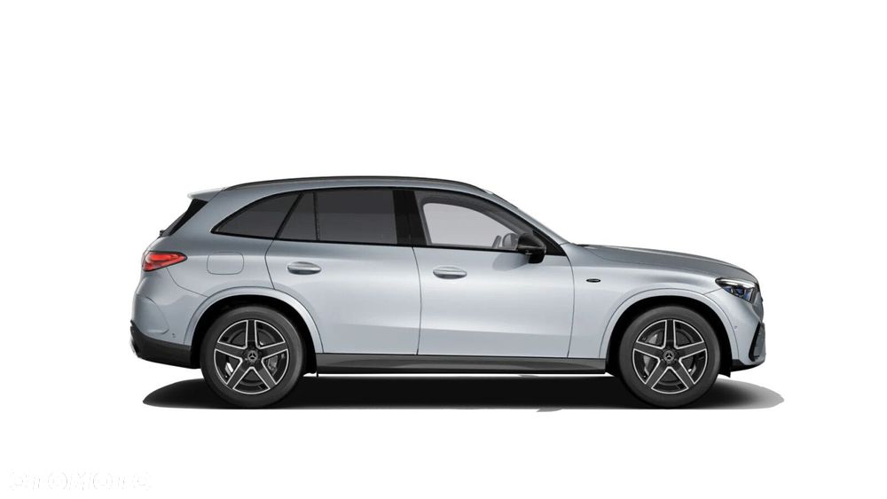 Mercedes-Benz GLC - 12