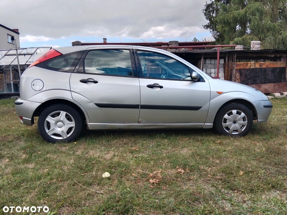 Ford Focus 1.6 Comfort - 3