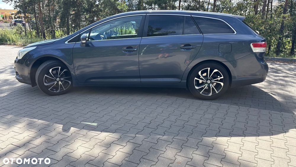 Toyota Avensis 1.8 Multidrive S Sol - 3