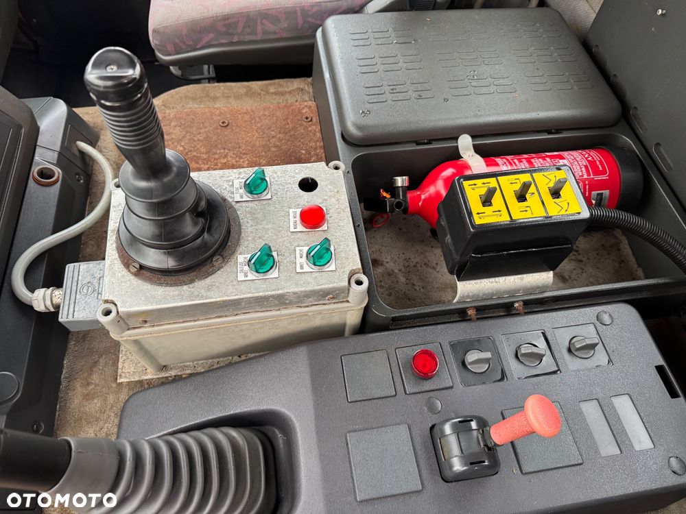 Iveco Eurotech 190E27 Hakowiec Solarka Piaskarka Specjalny Tylko 101tys km - 22