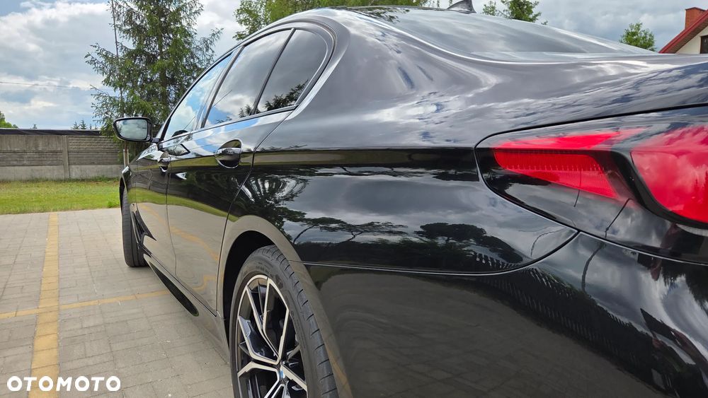 BMW Seria 5 520d xDrive MHEV M Sport sport - 7