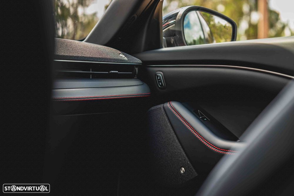 Ford Mustang Mach-E AWD PREMIUM - 18