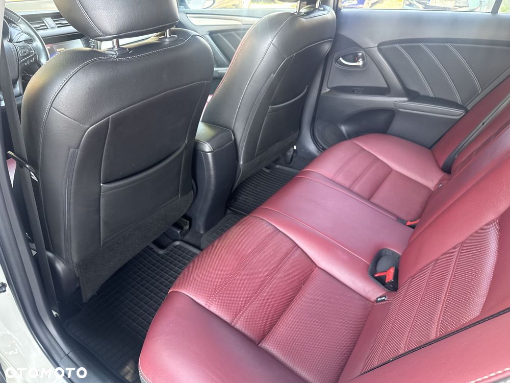 Toyota Avensis 1.8 Selection MS - 15