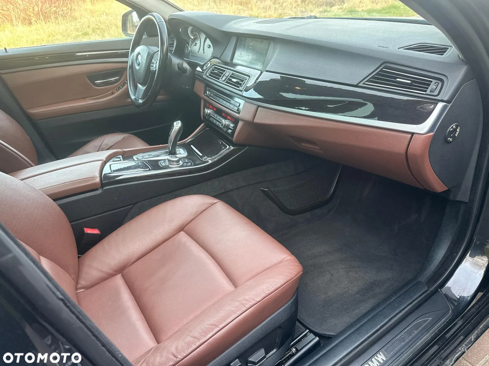BMW Seria 5 520d Touring - 13