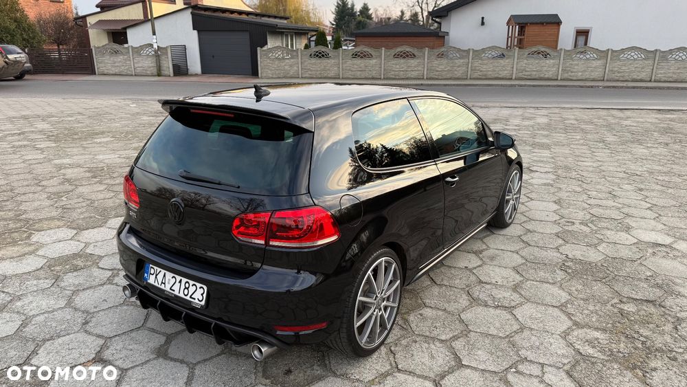Volkswagen Golf 2.0 GTI - 8