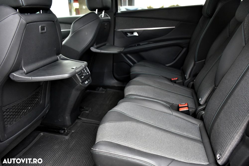 Peugeot 5008 1.2L PureTech EAT8 S&S Allure Pack - 17
