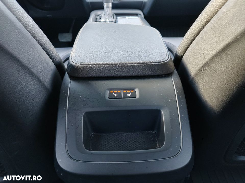 Volvo V90 Cross Country D4 AWD Geartronic - 26