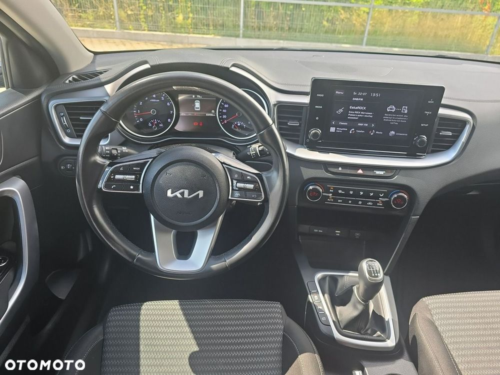 Kia Ceed - 13