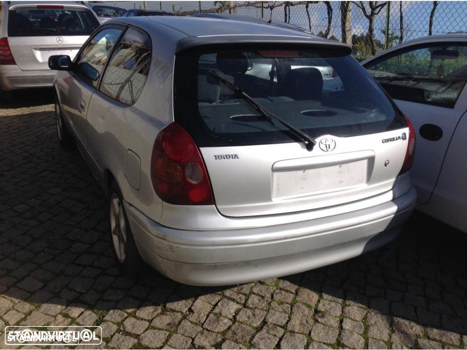 Toyota Corolla 99 para peças - 2