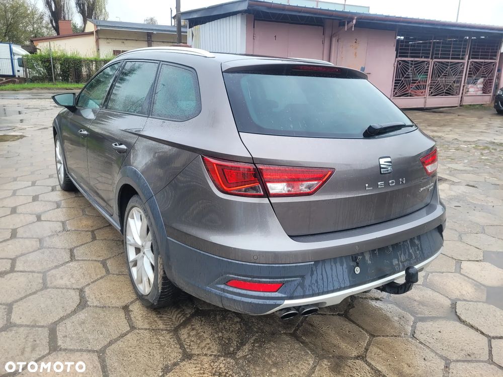 Seat Leon 2.0 TDI DPF Start&Stop DSG XCELLENCE - 21