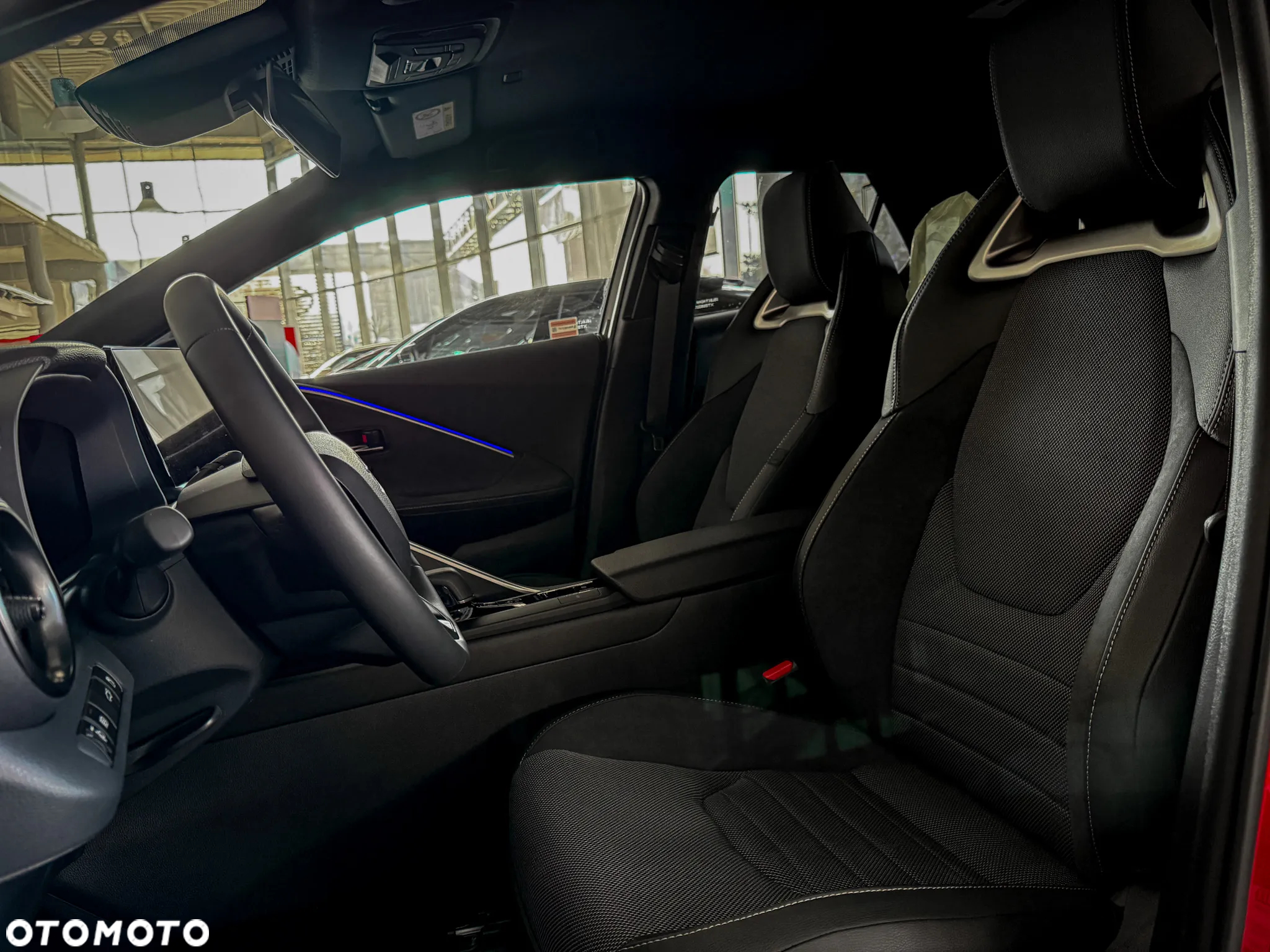 Toyota C-HR 2.0 Hybrid Dynamic Force Executive - 8