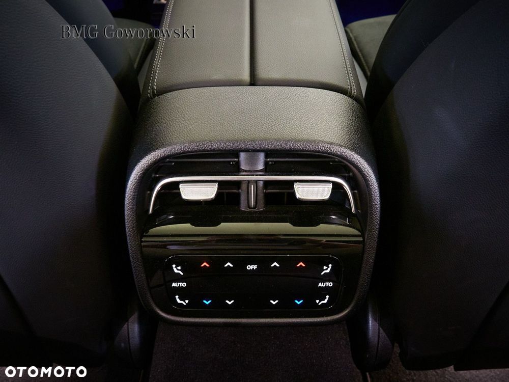 Mercedes-Benz Klasa E - 15