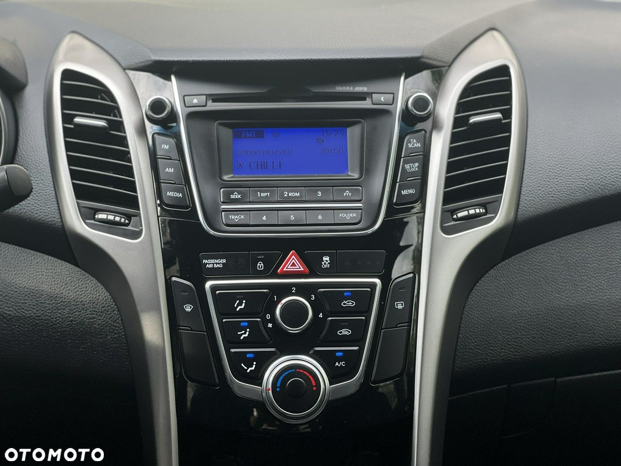 Hyundai i30 - 23