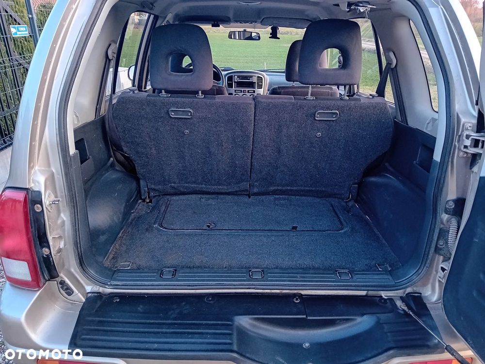 Suzuki Grand Vitara 2.0 Comfort - 15