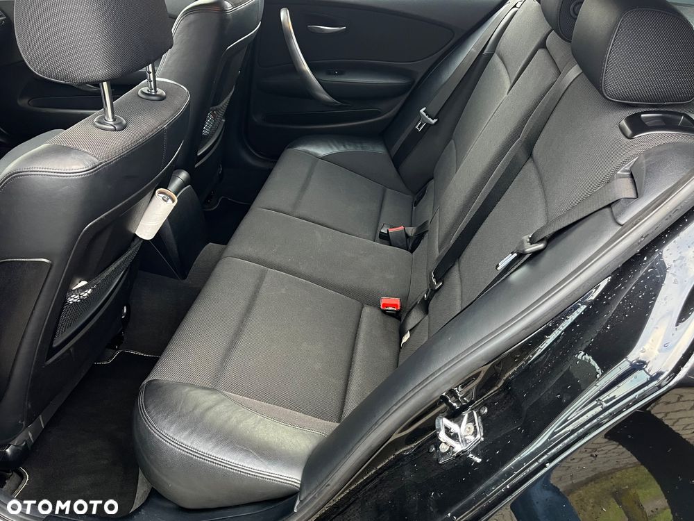 BMW Seria 1 123d - 11
