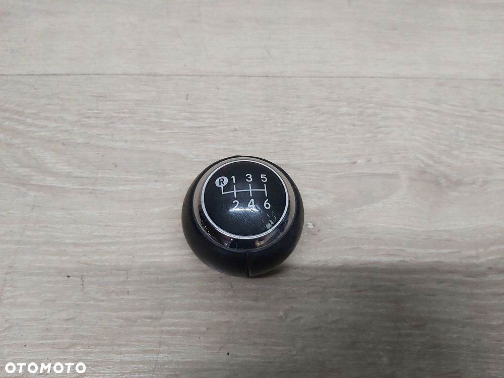 Toyota Auris II Yaris III Corolla E16 E15 gałka zmiany biegów 6B - 1