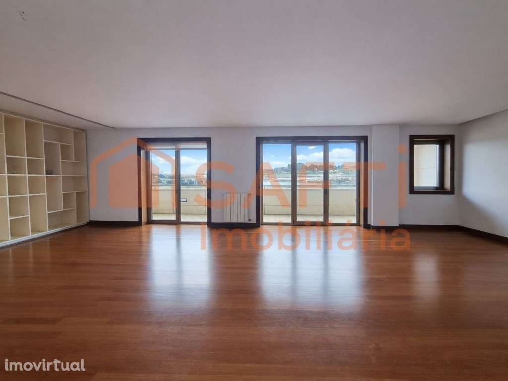 Apartamento T4 no Freixo - Grande imagem: 3/45