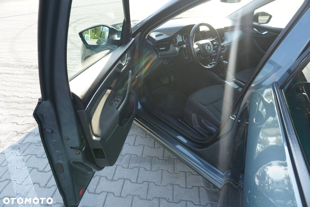 Skoda Kamiq 1.0 TSI Ambition DSG - 14