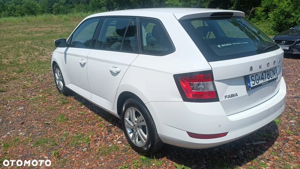 Skoda Fabia 1.0 TSI Essence - 4
