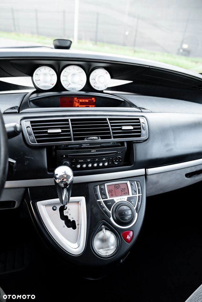 Peugeot 807 140 Automatik Premium - 35