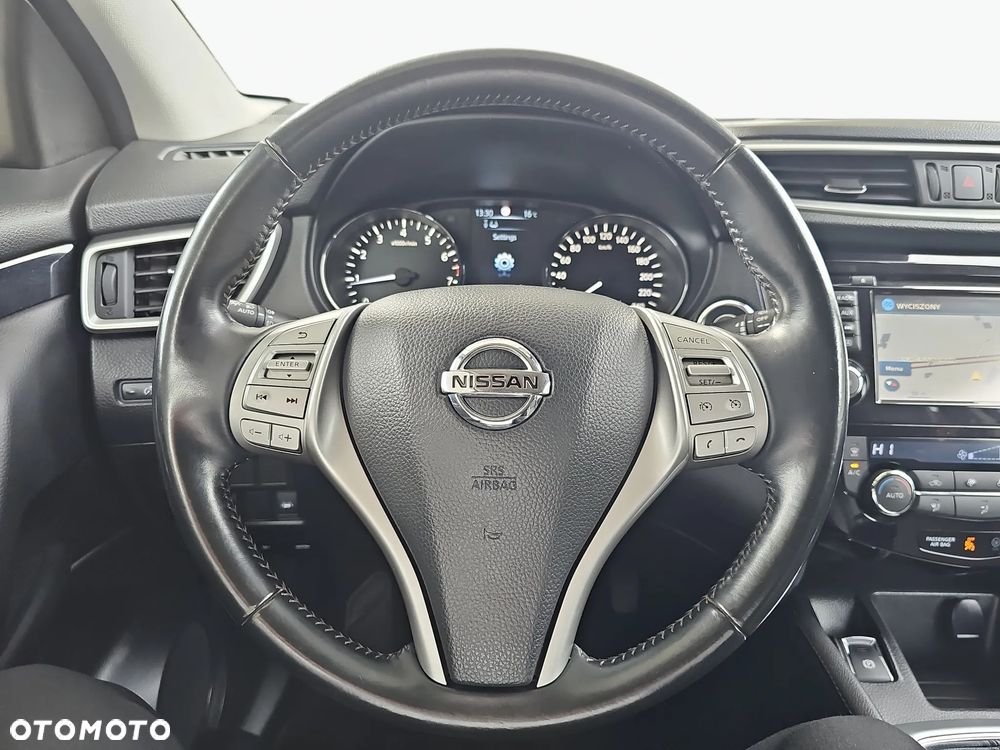 Nissan Qashqai 1.2 DIG-T Tekna EU6 - 18