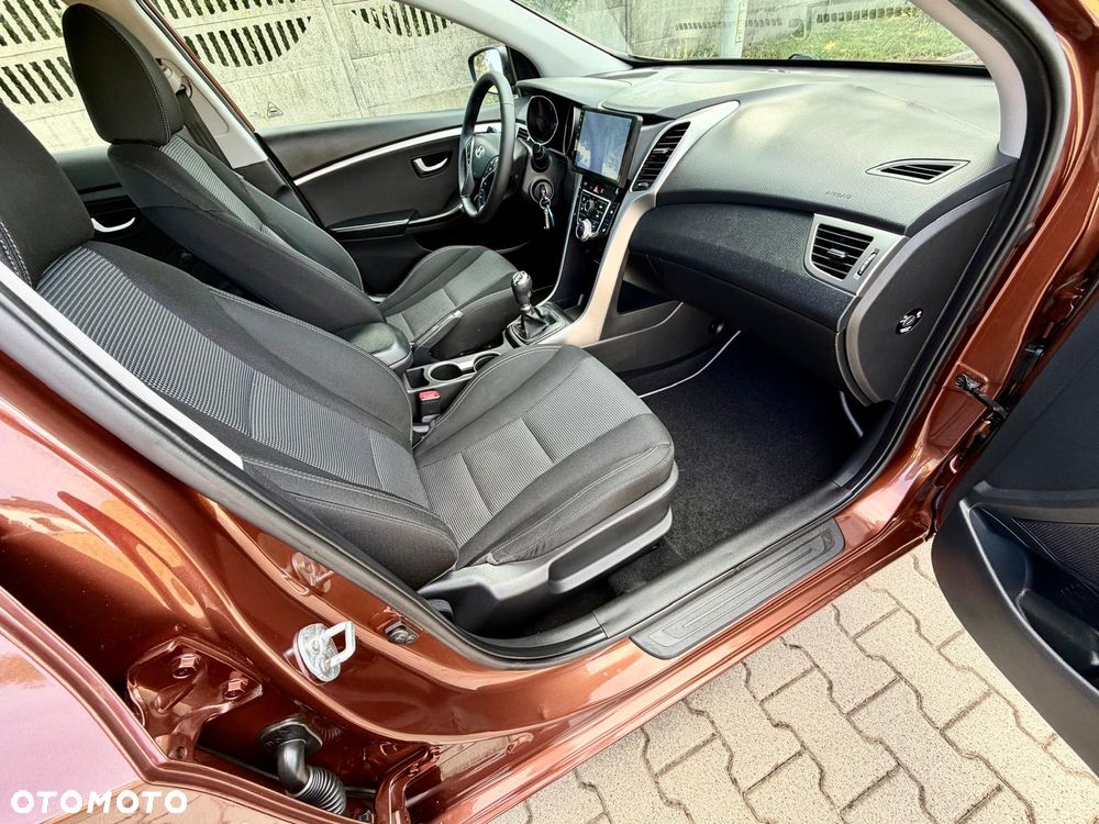 Hyundai i30 - 11