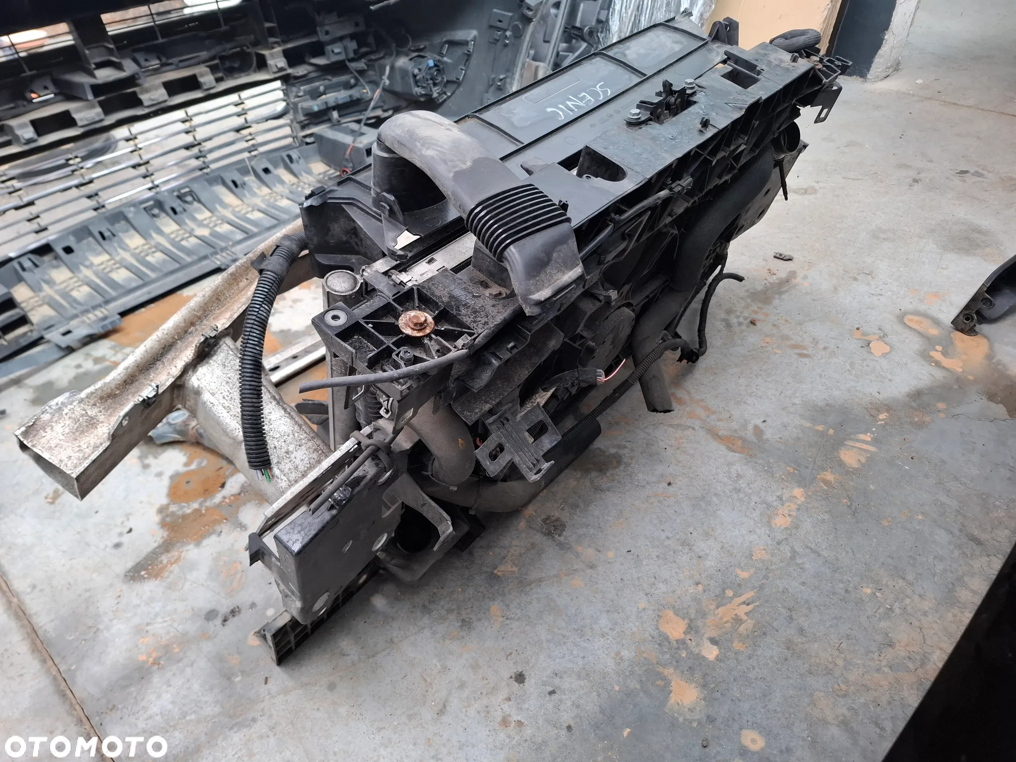 Renault Grand Scenic Lift II - 8