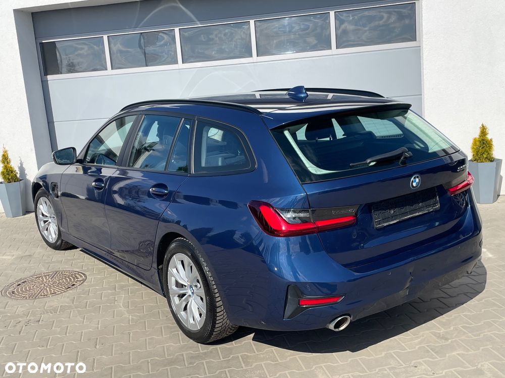 BMW Seria 3 330e iPerformance Sport Line - 5