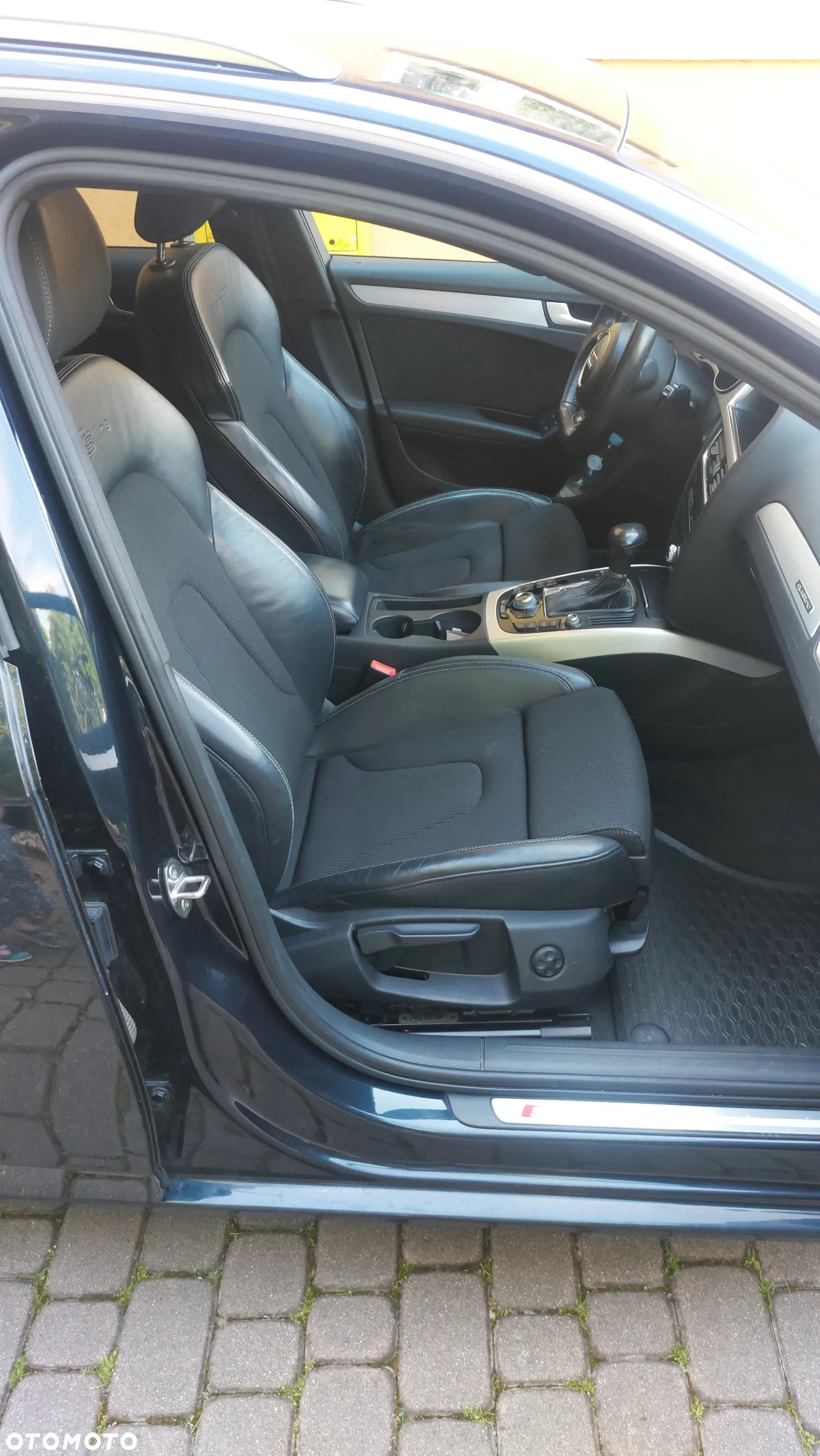 Audi A4 Avant 2.0 TDI DPF quattro S tronic S line Sportpaket - 25