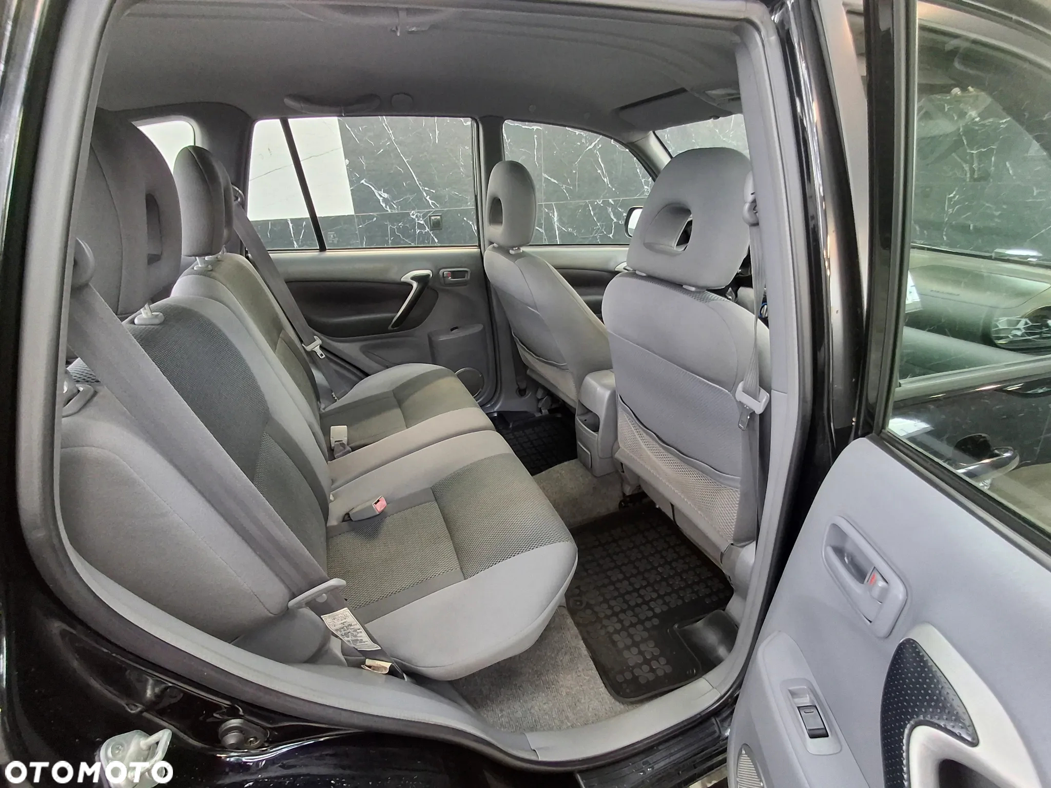Toyota RAV4 2.0 D-4D 4x4 - 20