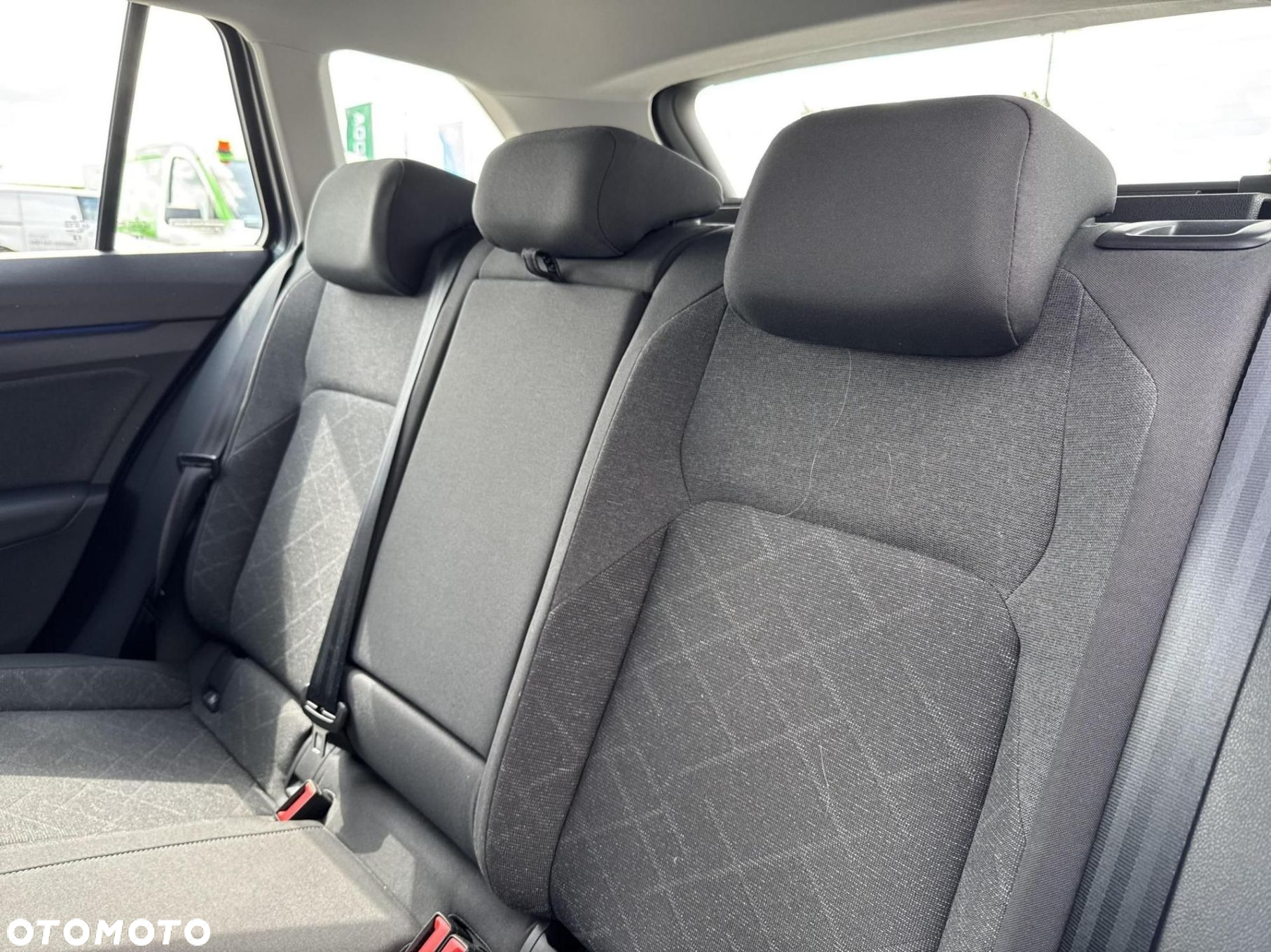 Volkswagen Golf - 17