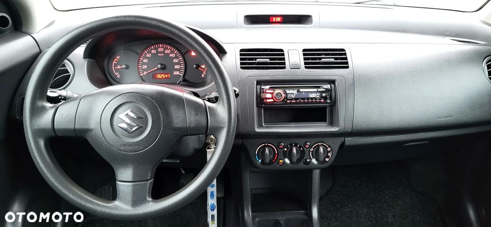 Suzuki Swift 1.3 Club - 14