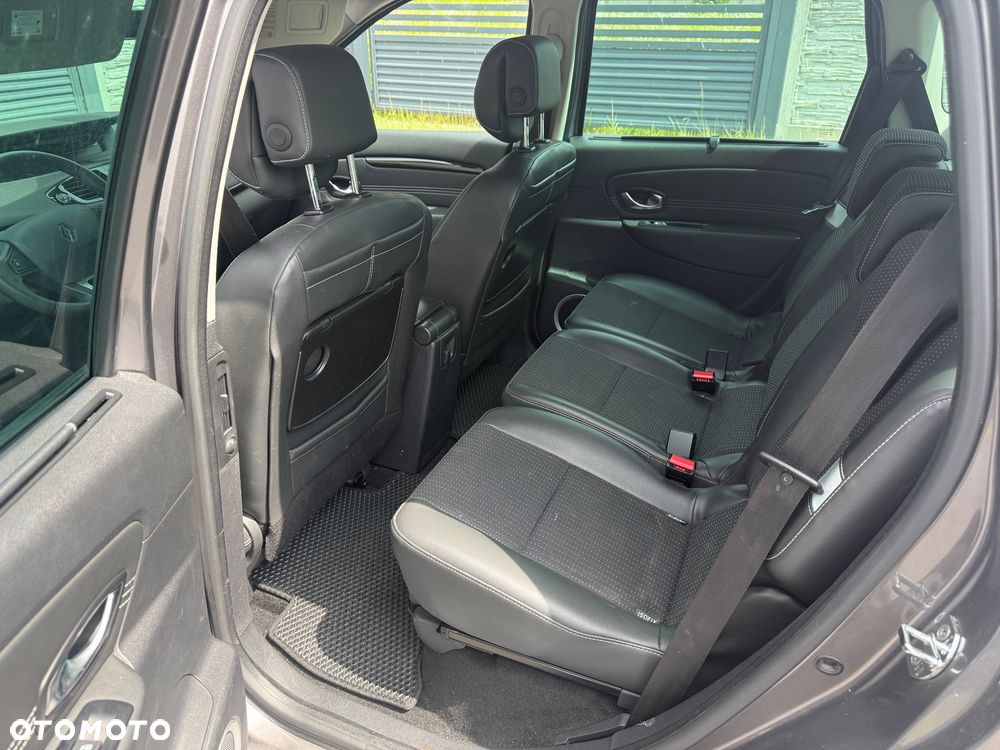 Renault Scenic TCe 130 Luxe - 11